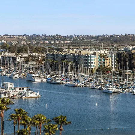 Marina Del Rey Marriott Hotel